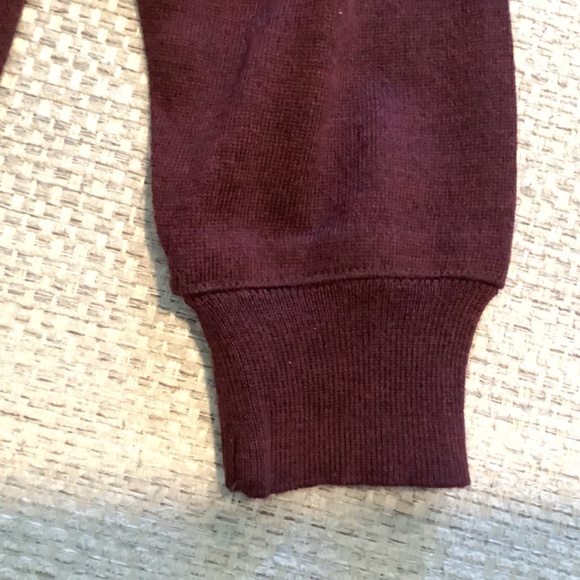 Joseph Abboud Men's Cherry color  Crew Neck Sweater - Size L *65% MERINO WOOL* - Picture 6 of 10